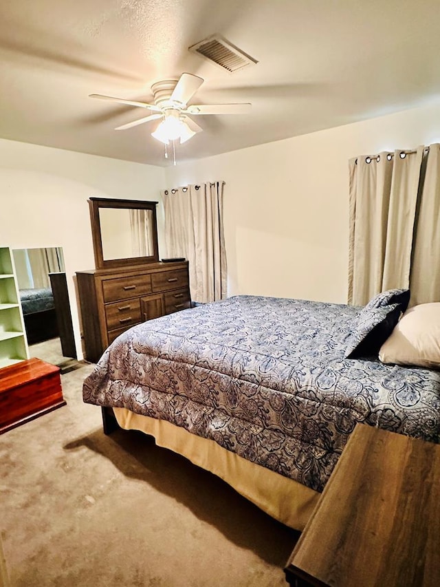 bedroom featuring carpet floors and ceiling fan