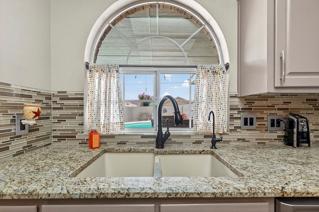 3834 Hyden Dr, Odessa, TX 79762 - full bath with a garden tub and tile walls
