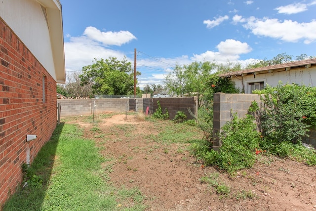 2608 E 24th St, Big Spring, TX 79720 - view of fenced yard