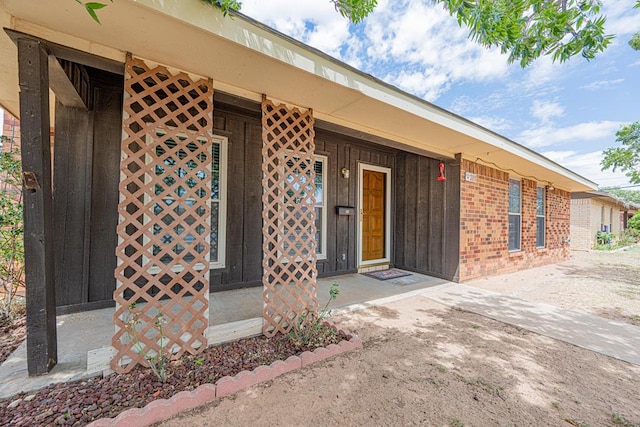309 Edgewood Dr, Midland, TX 79703 - entrance to property featuring brick siding