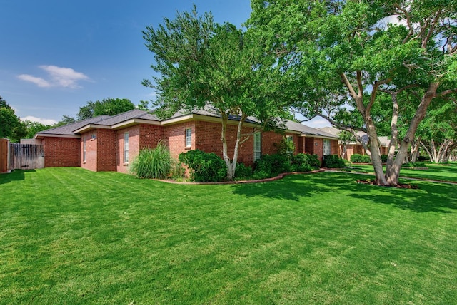 2216 Wellington Ct, Midland, TX 79705 - photo 2