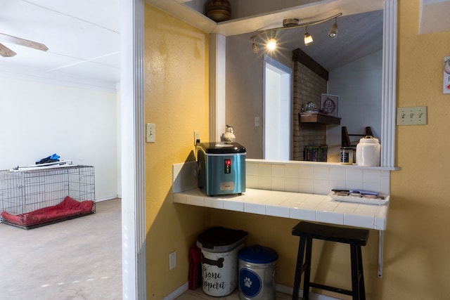5110 Sunnyside Dr, Midland, TX 79703 - bar area featuring a ceiling fan and lofted ceiling