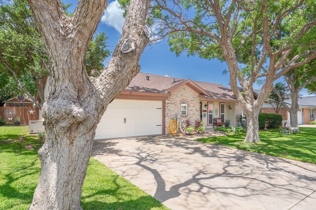 3306 Providence Dr, Midland, TX 79707 - photo 2