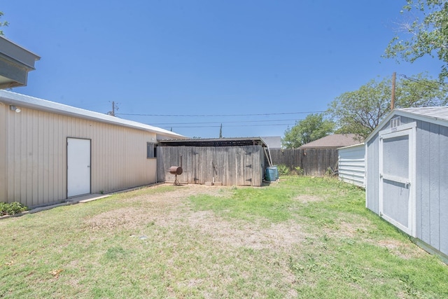 1509 Cascade Ct, Midland, TX 79703 - view of yard with a shed