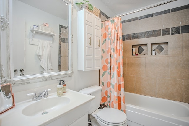 3405 44th St, Snyder, TX 79549 - bathroom featuring shower / bath combo, toilet, and vanity