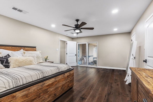 bedroom with ceiling fan, recessed lighting, wood finished floors, visible vents, and baseboards