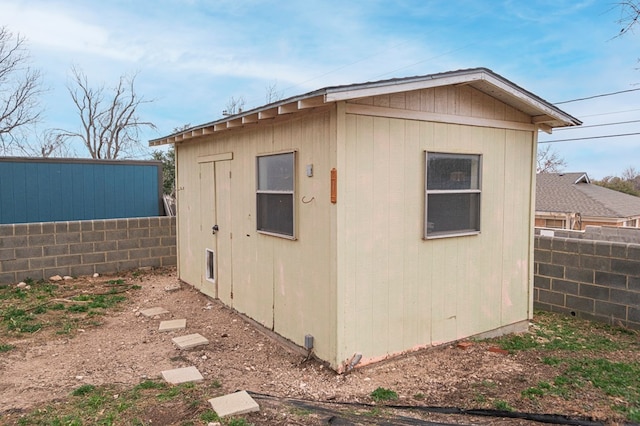 view of outbuilding