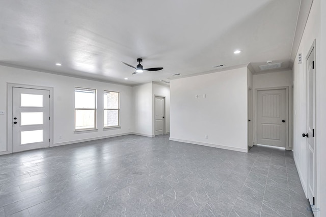 empty room featuring ceiling fan