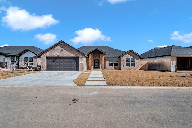 view of front facade with a garage