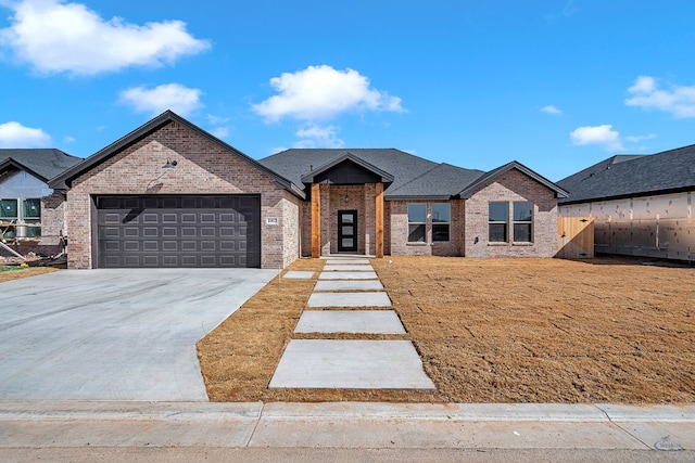 view of front of house featuring a garage