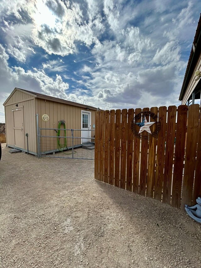 735 Gordon Alexander Rd, Fort Stockton, TX 79735 - photo 13