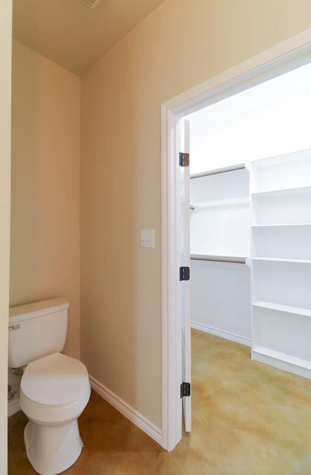 bathroom featuring toilet