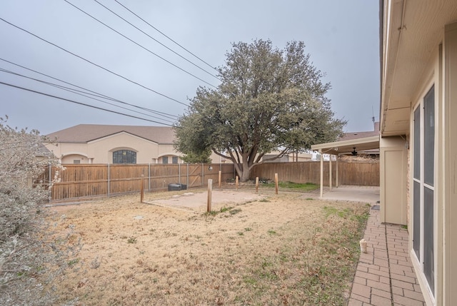 view of yard featuring a patio