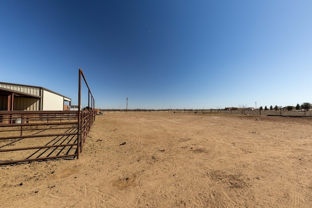 view of yard featuring a rural view