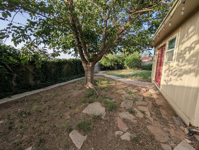 view of yard featuring fence
