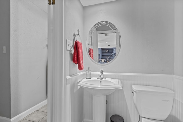 2821 Goddard Pl, Midland, TX 79705 - bathroom with toilet and tile patterned floors
