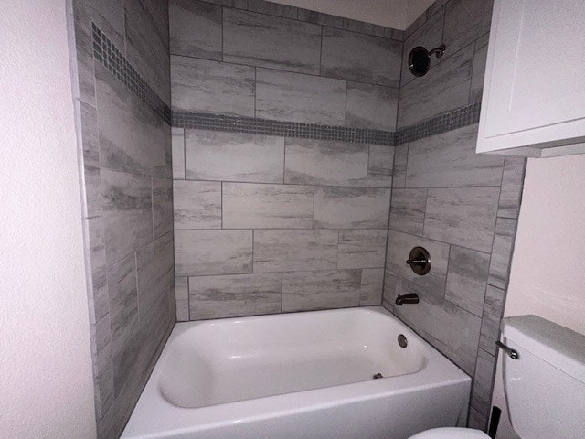 3210 Fordham Ave, Big Spring, TX 79720 - full bathroom featuring toilet and tub / shower combination
