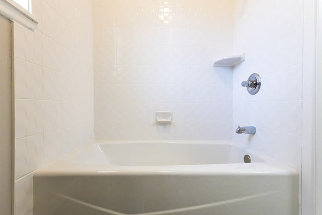 3319 Maxwell Dr, Midland, TX 79705 - view of full bathroom