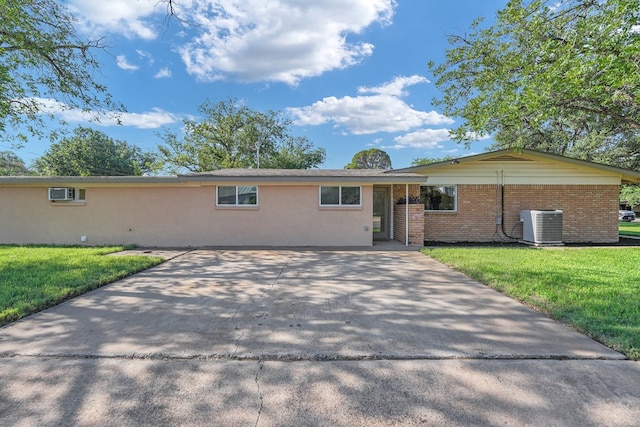 1610 N J St, Midland, TX 79701 - photo 2