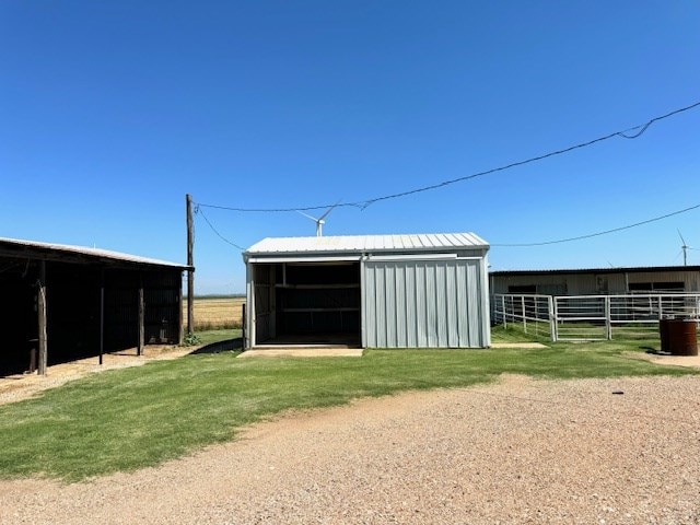 view of outdoor structure