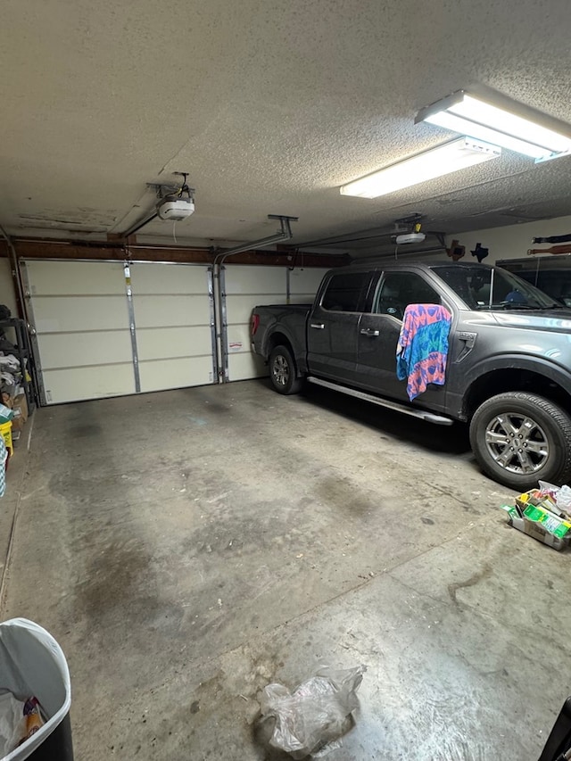 1512 W 14th St, Fort Stockton, TX 79735 - garage featuring a garage door opener