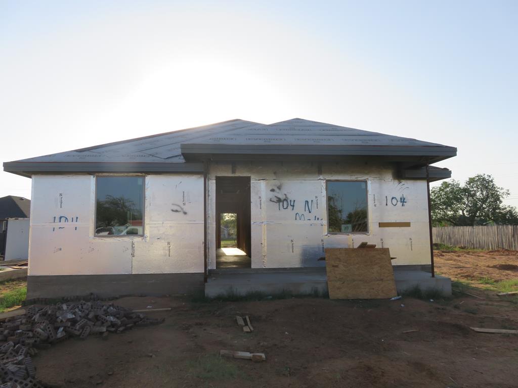 104 N Madison, Midland, TX 79701 - view of front of home