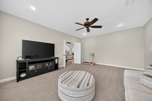 6113 Turtle Creek Rd, Midland, TX 79707 - living area featuring carpet flooring, a ceiling fan, recessed lighting, and vaulted ceiling