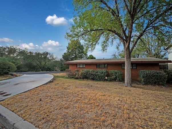 view of home's exterior