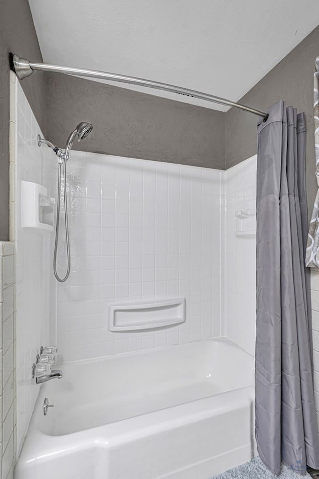 2512 Sinclair Ave, Midland, TX 79705 - full bathroom featuring shower / bath combo