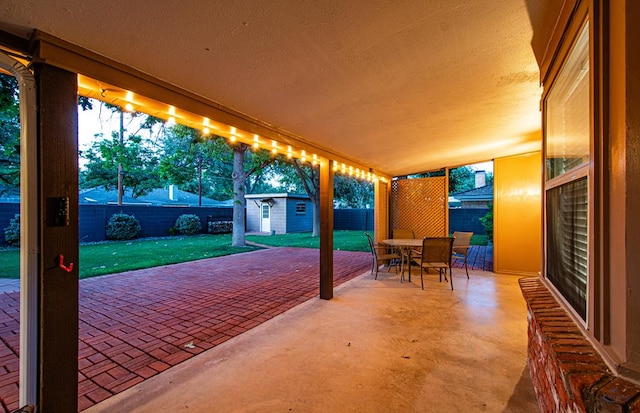 2512 Sinclair Ave, Midland, TX 79705 - view of patio / terrace with outdoor dining area