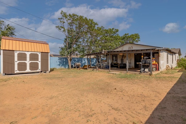 1304 Lynn Ave, Midland, TX 79705 - view of yard