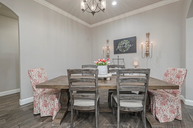 2900 S County Rd 1092, Midland, TX 79706 - dining room featuring arched walkways, a notable chandelier, baseboards, and crown molding