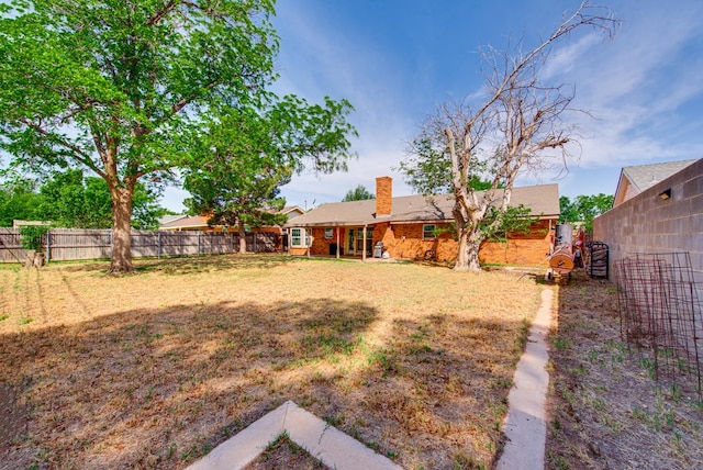 3211 W Shandon Ave, Midland, TX 79705 - view of yard
