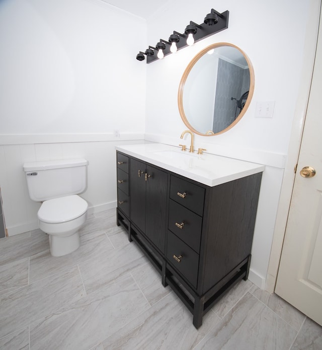 2718 Central Ave, Big Spring, TX 79720 - bathroom with vanity and toilet