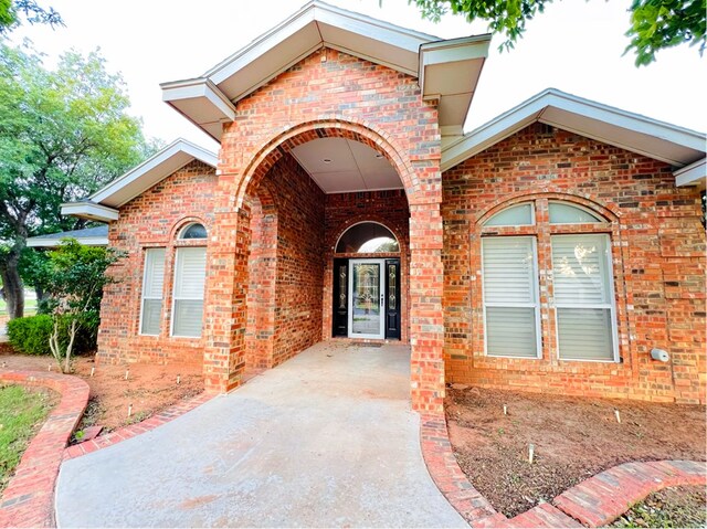 view of property entrance