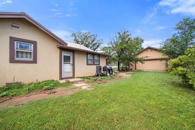 1606 Johnson St, Big Spring, TX 79720 - view of green lawn