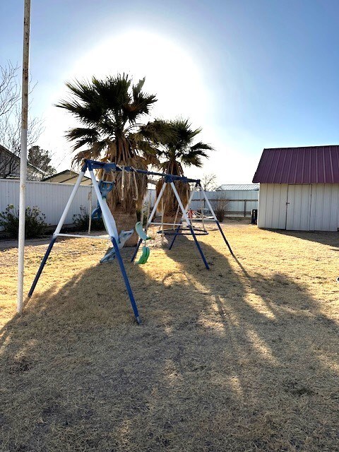 239 W 41st St, Fort Stockton, TX 79735 - photo 32
