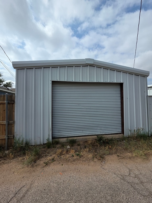 4732 Harvard Ave, Midland, TX 79703 - view of detached garage