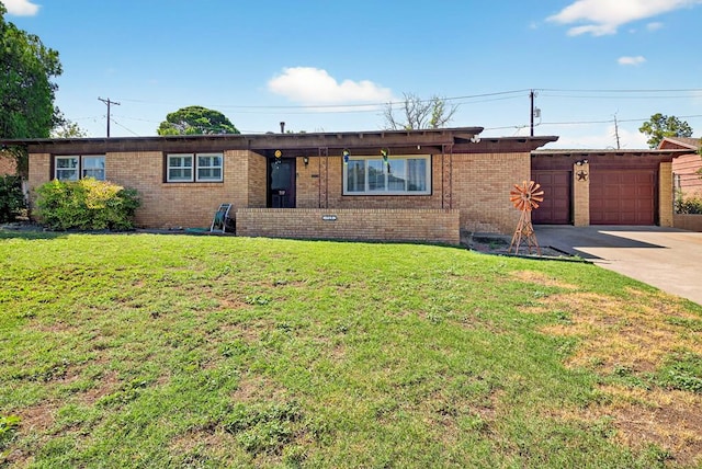 713 Sinclair Ave, Midland, TX 79705 - photo 1