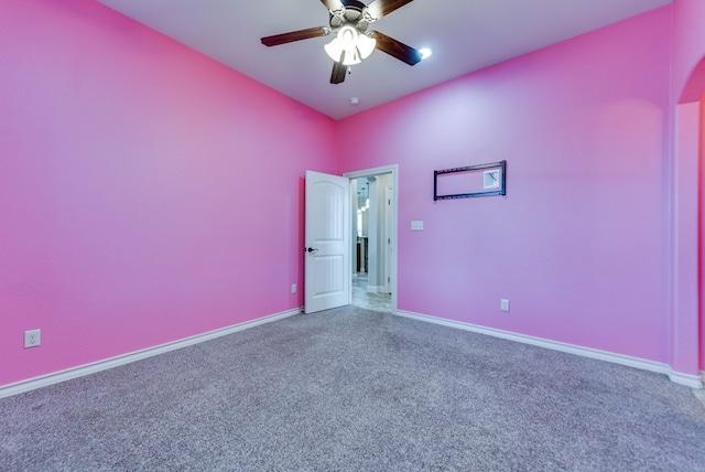 unfurnished bedroom with ceiling fan