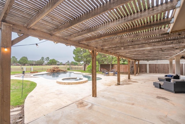 4508 Island Dr, Midland, TX 79707 - fenced backyard with a patio, a pergola, a pool with connected hot tub, and outdoor lounge area