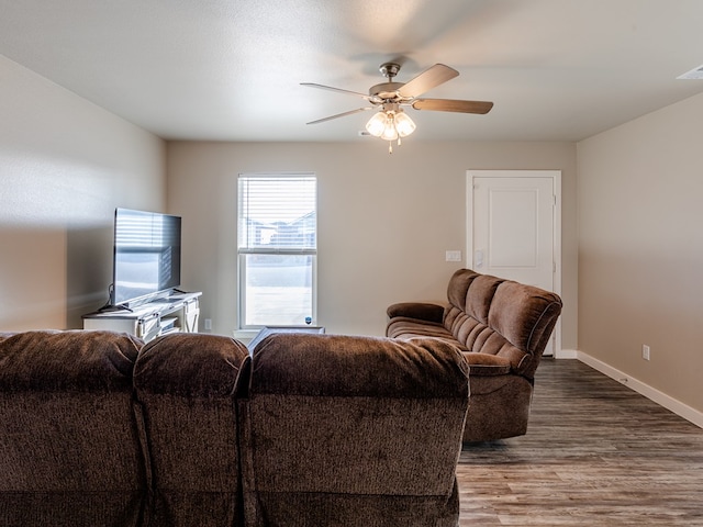 6810 Lonesome Dove Ln, Midland, TX 79705 - photo 9