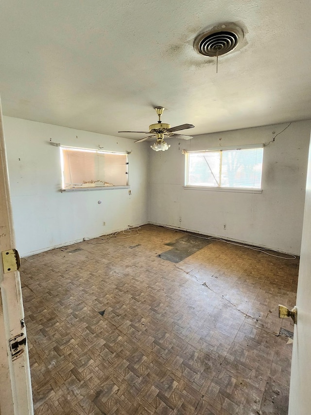 403 E Shandon Ave, Midland, TX 79705 - photo 15
