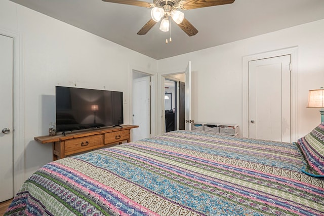 bedroom featuring ceiling fan