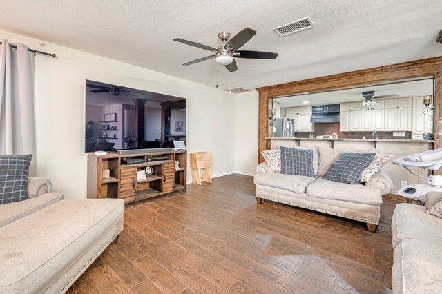 1804 Culver Dr, Midland, TX 79705 - photo 7