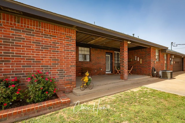 4300 Tumbleweed Trl, Midland, TX 79707 - porch with concrete driveway and an attached garage