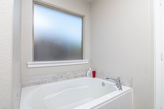 1407 Derrick Ave, Odessa, TX 79765 - full bathroom featuring a bath