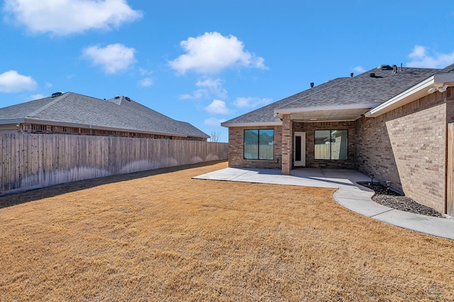 view of yard with a patio