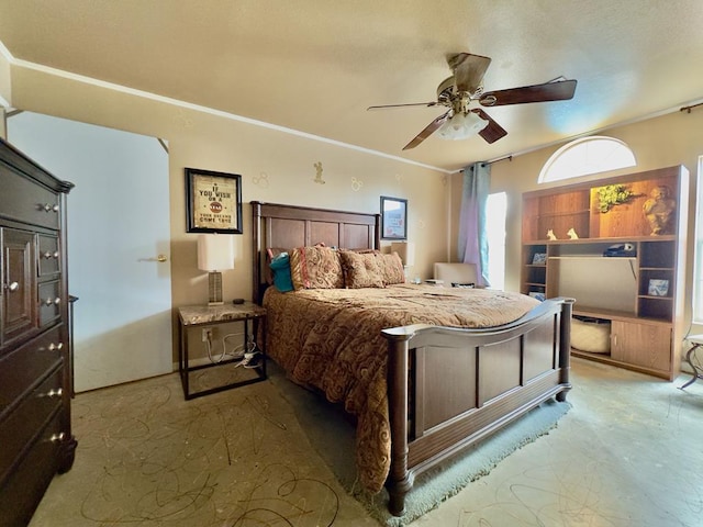 bedroom featuring ceiling fan