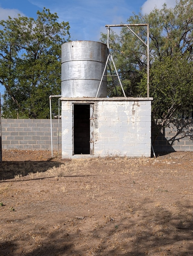 view of outdoor structure